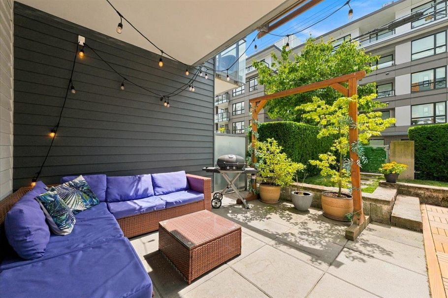 3 221 E 3 Street North Vancouver, BC - 4