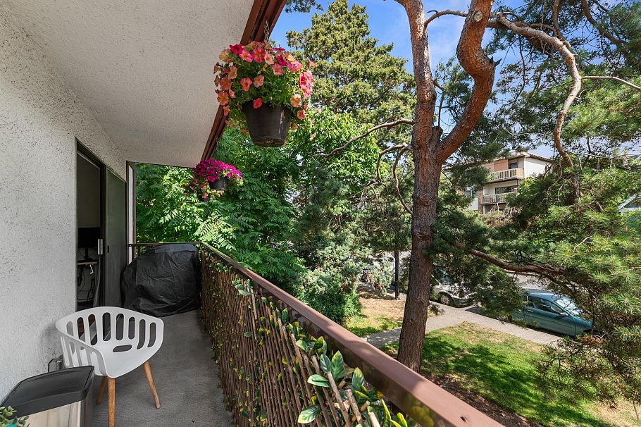 204 131 W 4th Street North Vancouver, BC - 19
