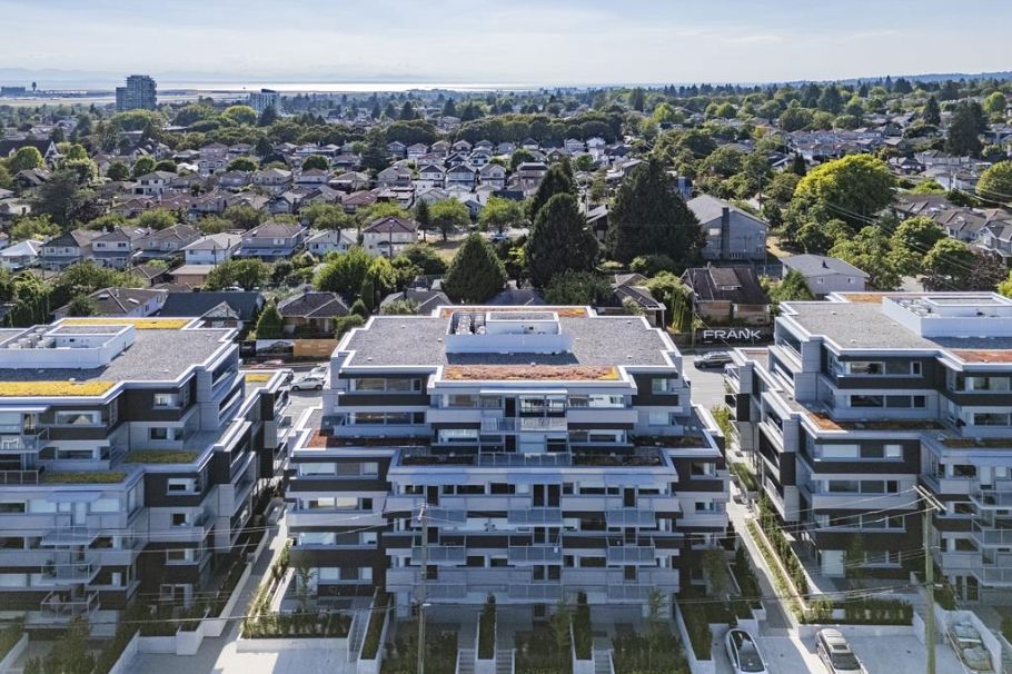 106 8080 Oak Street Vancouver, BC - 3