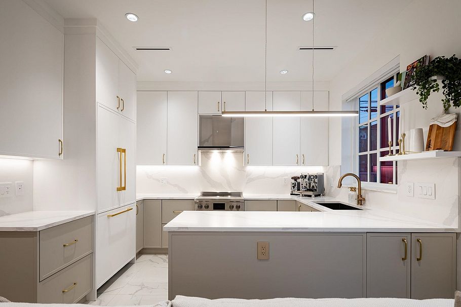 3634 W 29 Avenue Vancouver, BC - 12