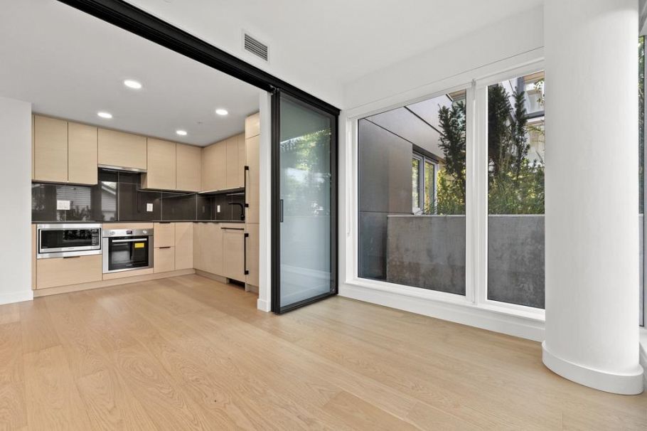 106 8080 Oak Street Vancouver, BC - 14