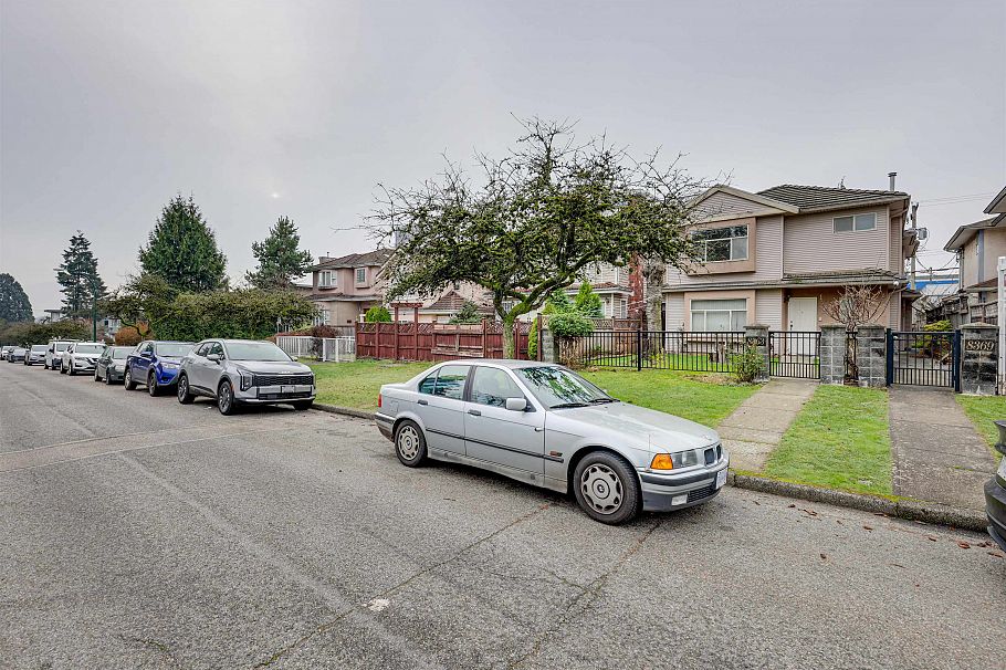 8369 Shaughnessy Street Vancouver, BC - 21