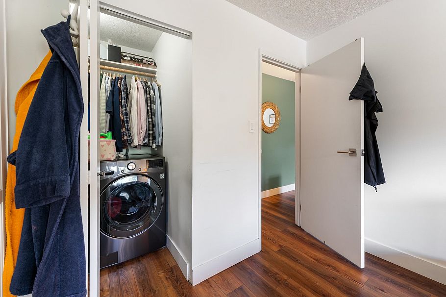 204 131 W 4th Street North Vancouver, BC - 10