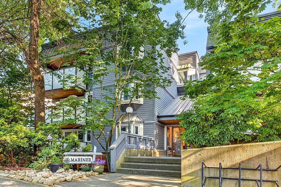 205 2328 Oxford Street Vancouver, BC - 2