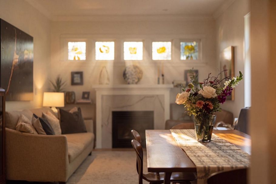 361 W 11th Avenue Vancouver, BC - 5