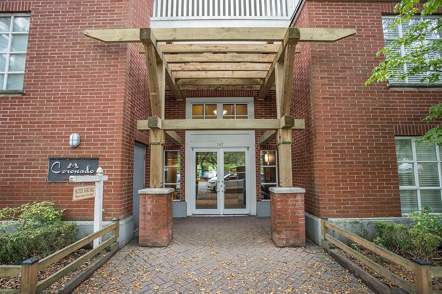 313 147 E 1st Street North Vancouver, BC - 25