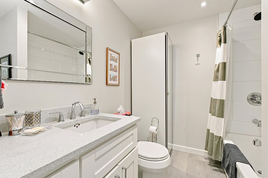 431 E 23rd Avenue Vancouver, BC - 23
