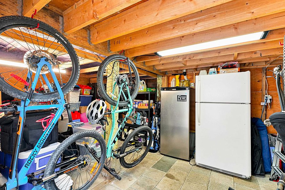 431 E 23rd Avenue Vancouver, BC - 31