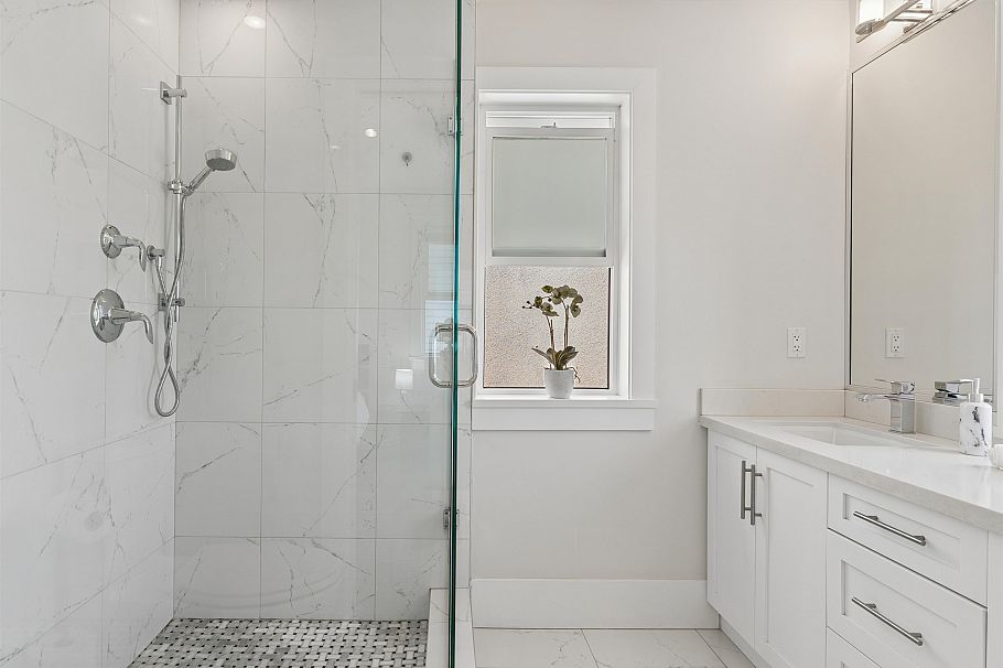 119 E 27th Avenue Vancouver, BC - 17