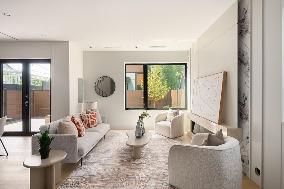 2 1450 E 30th Avenue Vancouver, BC - 1