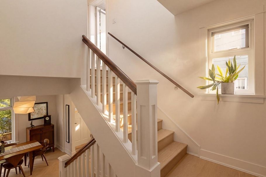 361 W 11th Avenue Vancouver, BC - 10
