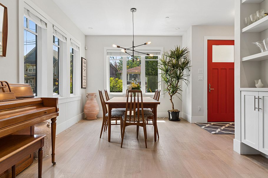 119 E 27th Avenue Vancouver, BC - 2