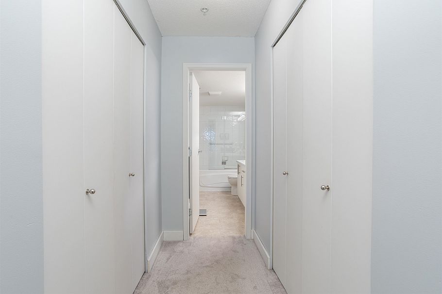 313 147 E 1st Street North Vancouver, BC - 13
