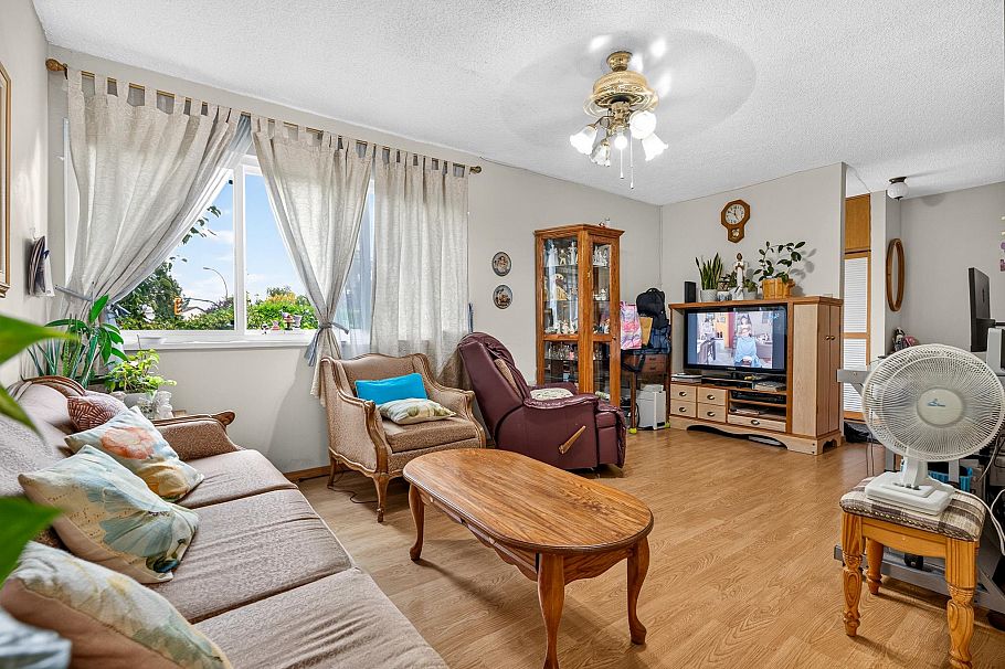 88 3441 E 49th Avenue Vancouver, BC - 11
