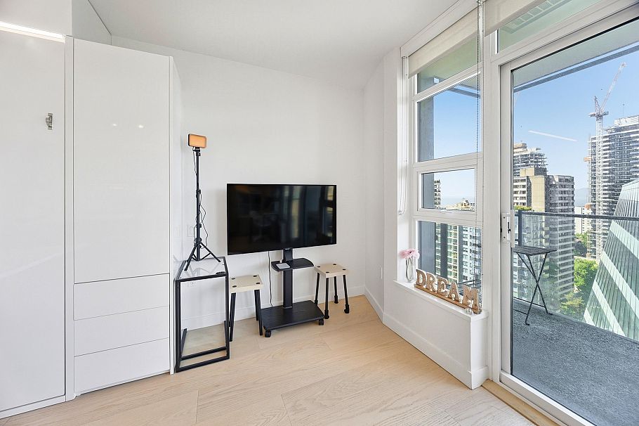 2103 1289 Hornby Street Vancouver, BC - 12