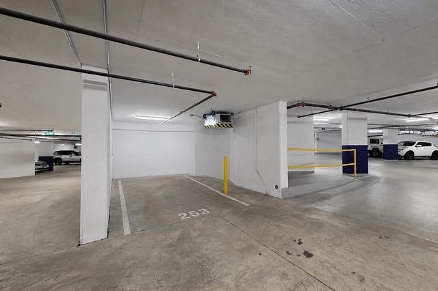 907 3430 E Kent Avenue South Vancouver, BC - 33
