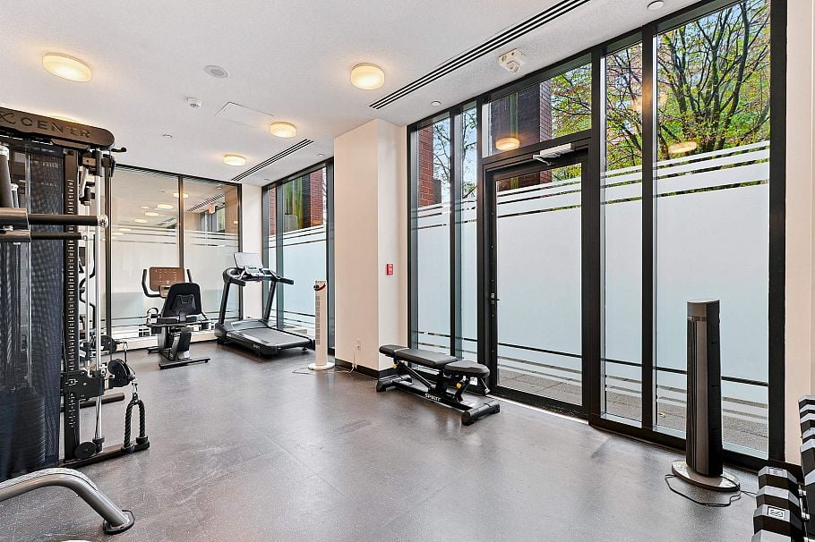 18C 139 Drake Street Vancouver, BC - 21