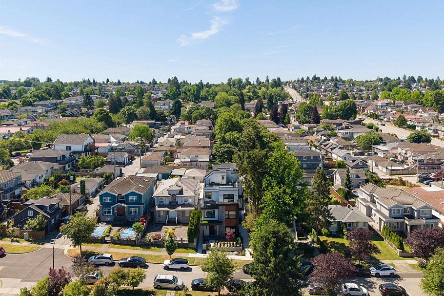1 1450 E 30th Avenue Vancouver, BC - 29
