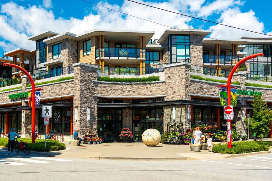 217 3220 Connaught Crescent North Vancouver, BC - 33