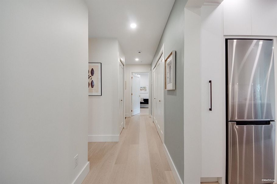 107 611 W 13th Avenue Vancouver, BC - 24
