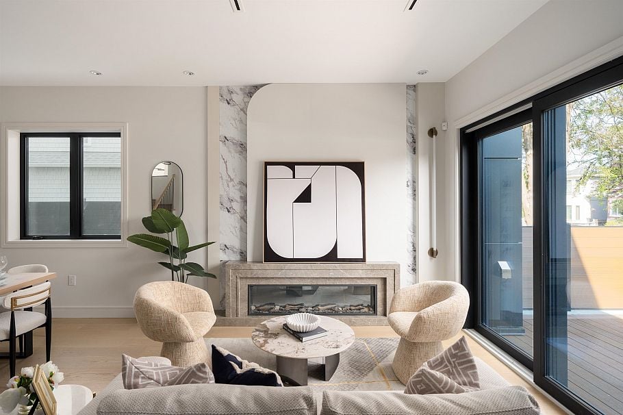 1 1450 E 30th Avenue Vancouver, BC - 2