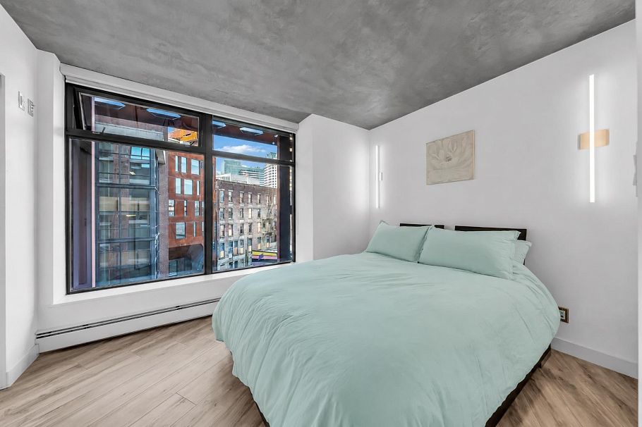 610 128 W Cordova Street Vancouver, BC - 12