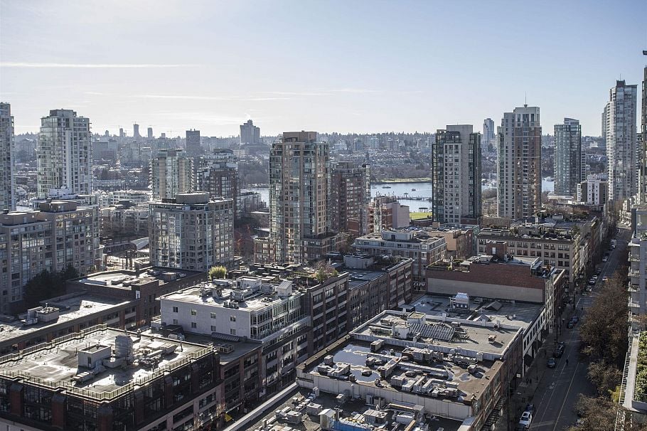 2202 1055 Homer Street Vancouver, BC - 5