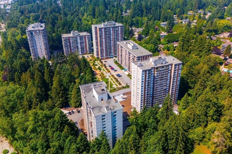 705 2008 Fullerton Avenue North Vancouver, BC - 1