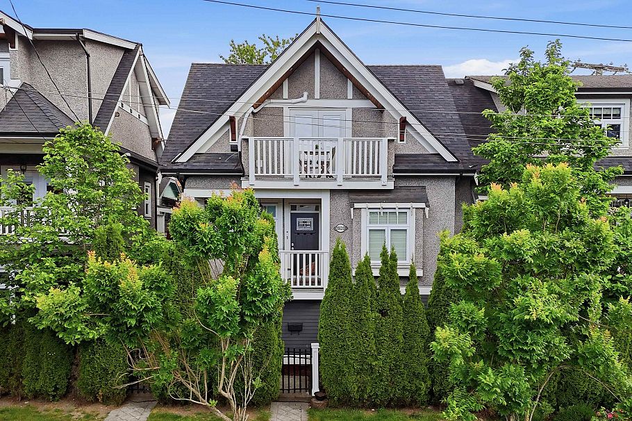 1820 Woodland Drive Vancouver, BC - 1