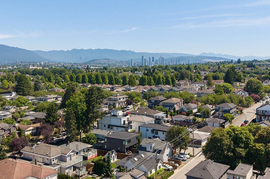 1 1450 E 30th Avenue Vancouver, BC - 32