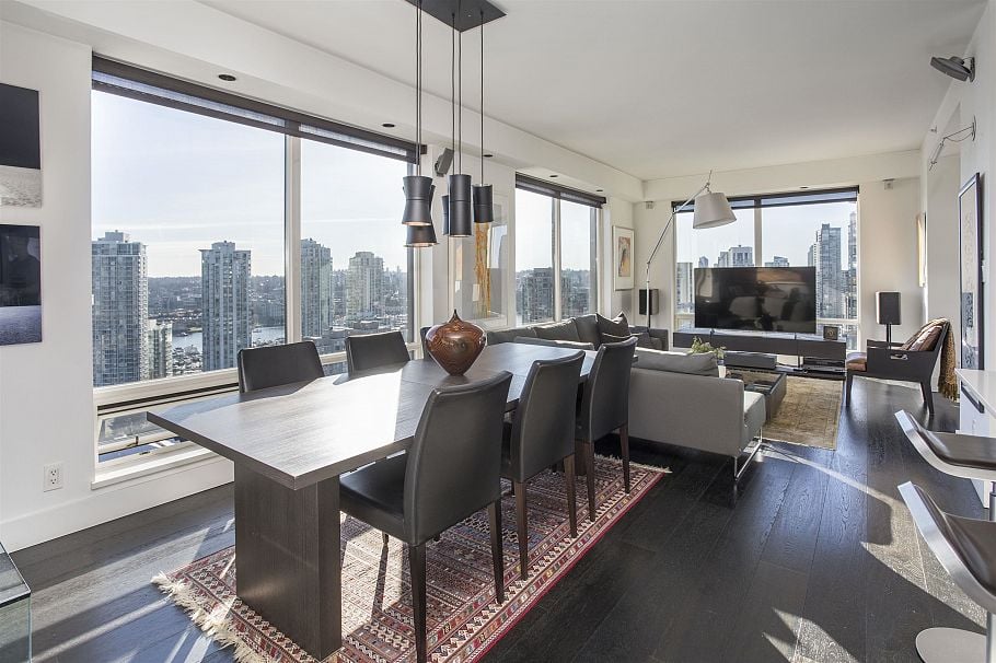 2202 1055 Homer Street Vancouver, BC - 1