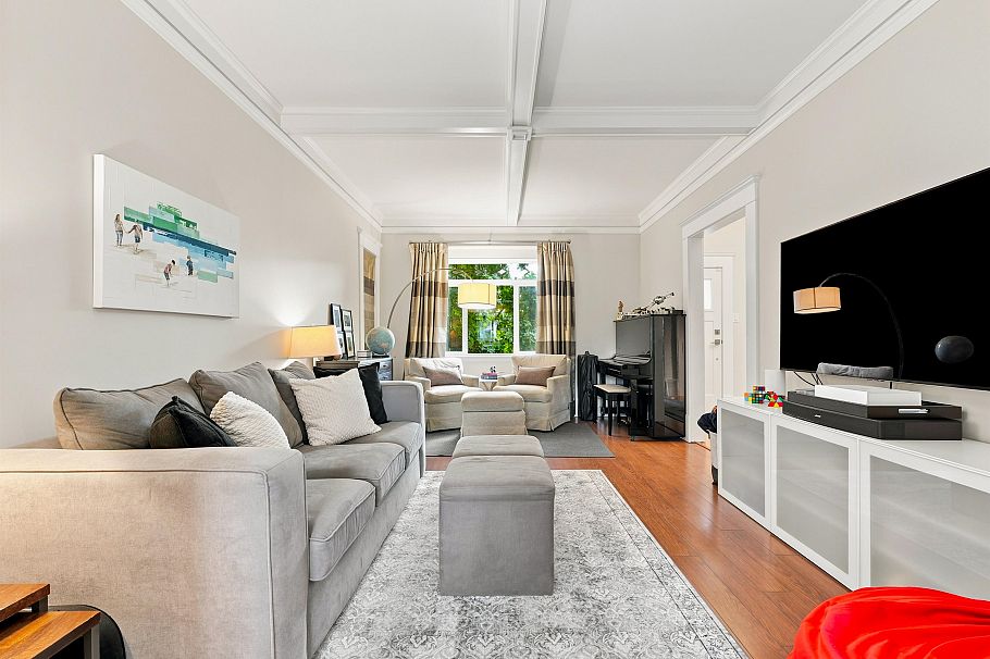431 E 23rd Avenue Vancouver, BC - 10