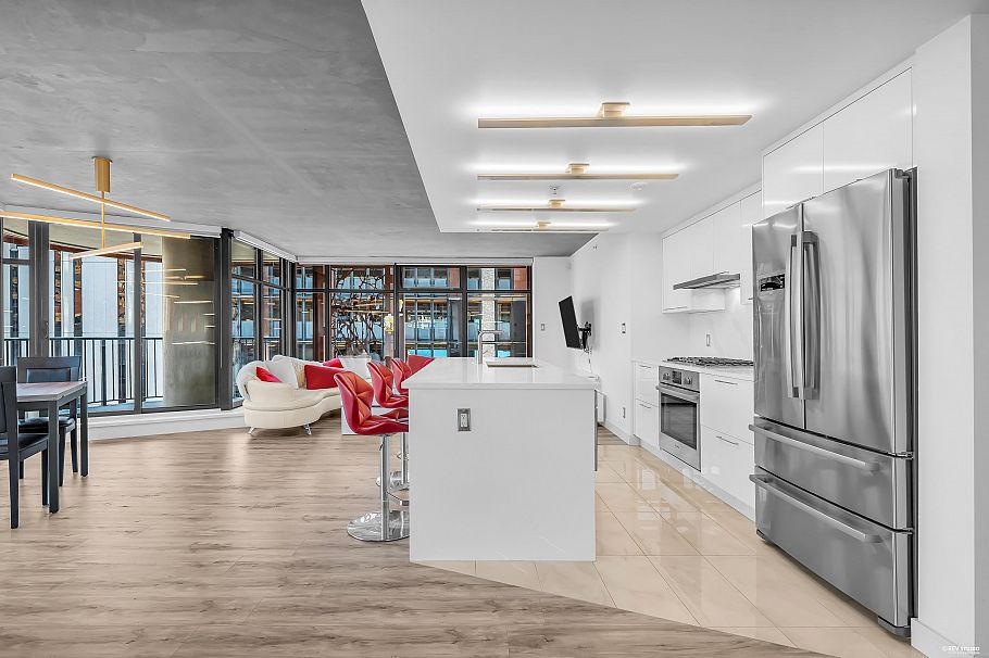 610 128 W Cordova Street Vancouver, BC - 5