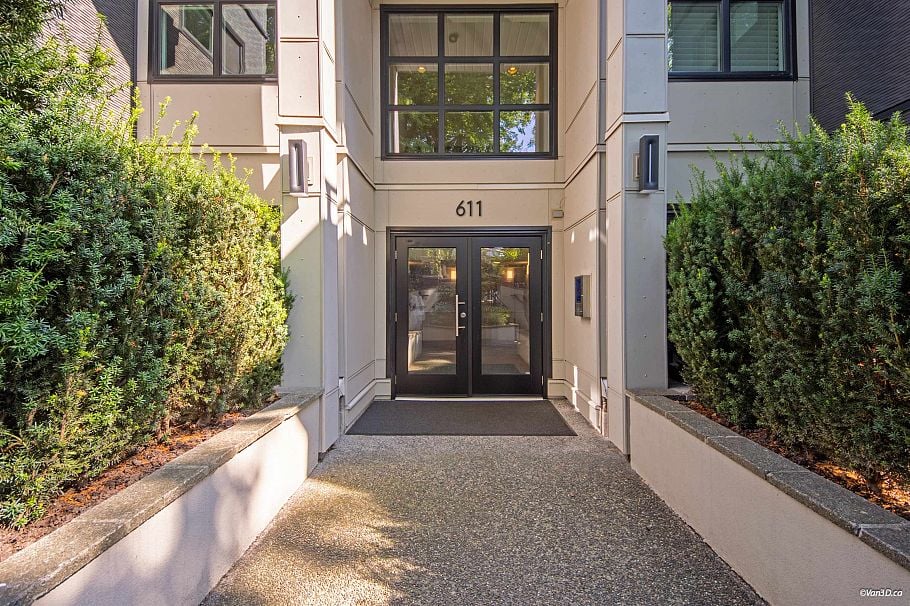 107 611 W 13th Avenue Vancouver, BC - 5
