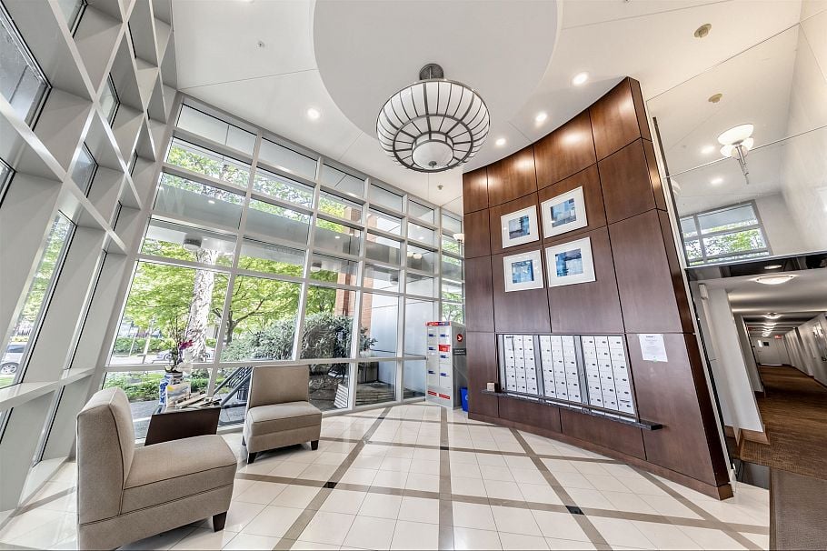 602 618 W 45th Avenue Vancouver, BC - 6