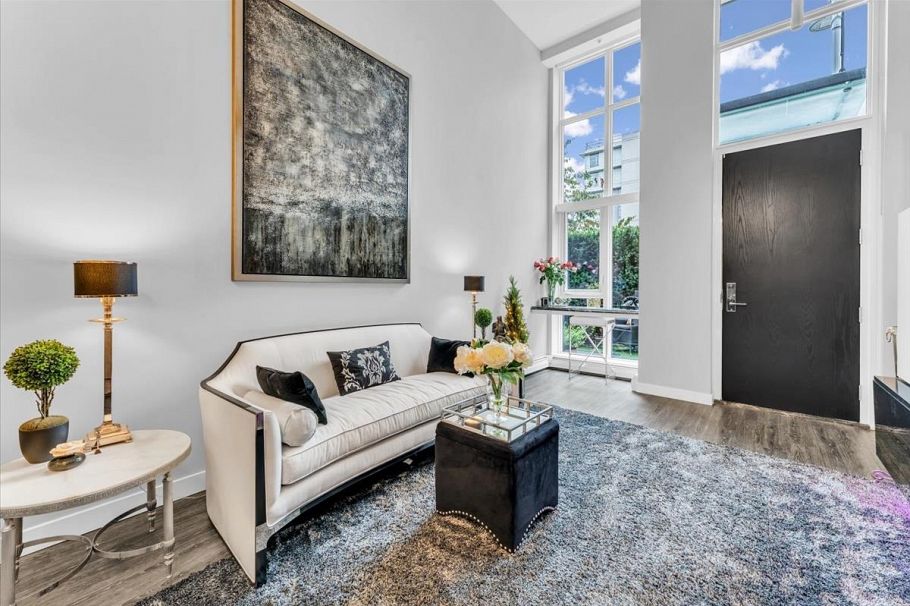 1762 Ontario Street Vancouver, BC - 2