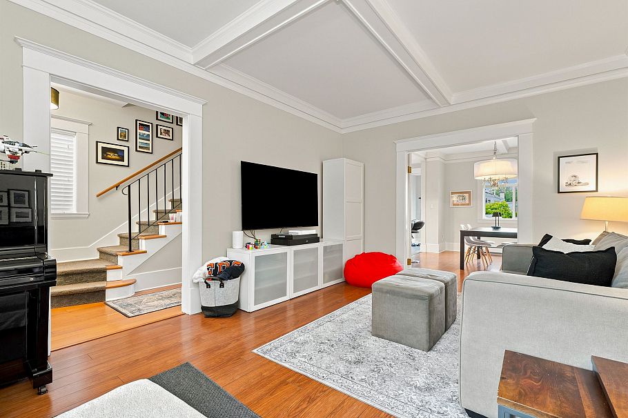 431 E 23rd Avenue Vancouver, BC - 11