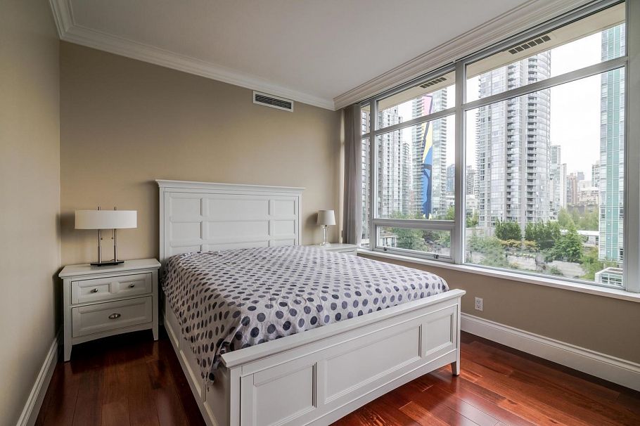 903 1515 Homer Mews Vancouver, BC - 16