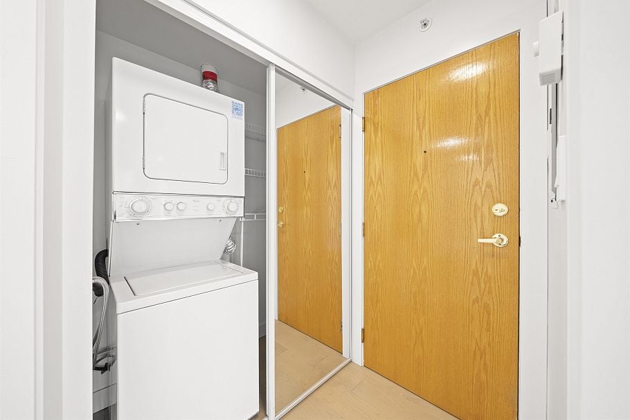 1610 939 Homer Street Vancouver, BC - 20