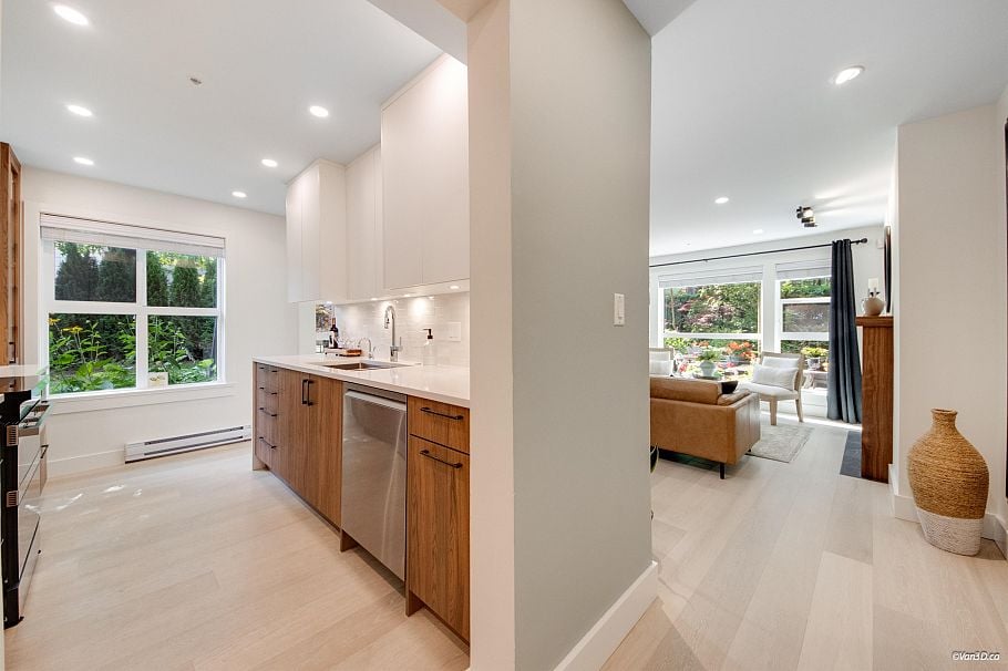 107 611 W 13th Avenue Vancouver, BC - 23