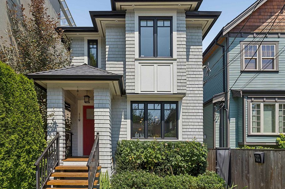 119 E 27th Avenue Vancouver, BC - 1