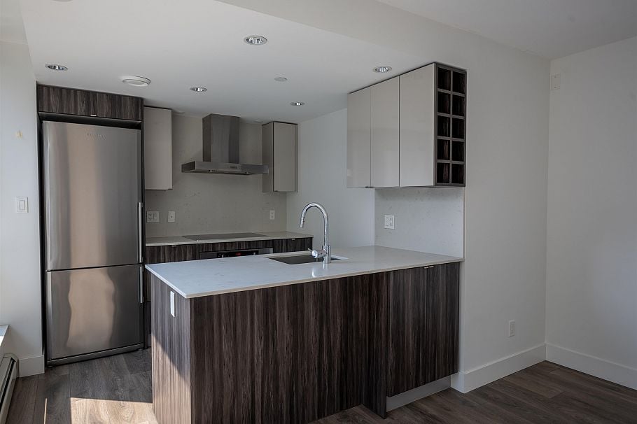 706 1788 Columbia Street Vancouver, BC - 5