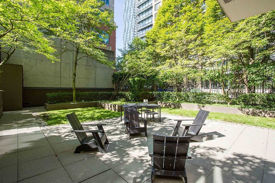 2202 1055 Homer Street Vancouver, BC - 29