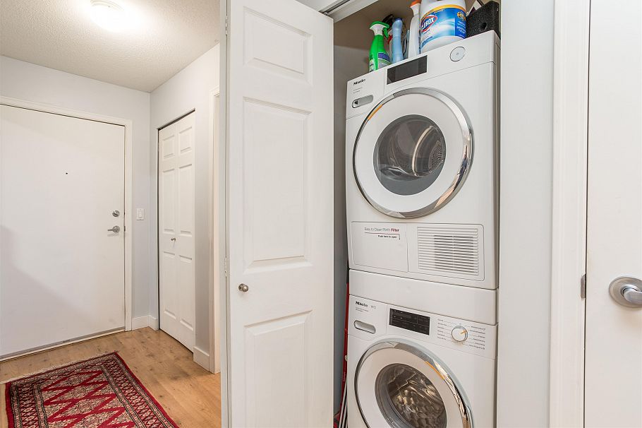 313 147 E 1st Street North Vancouver, BC - 15