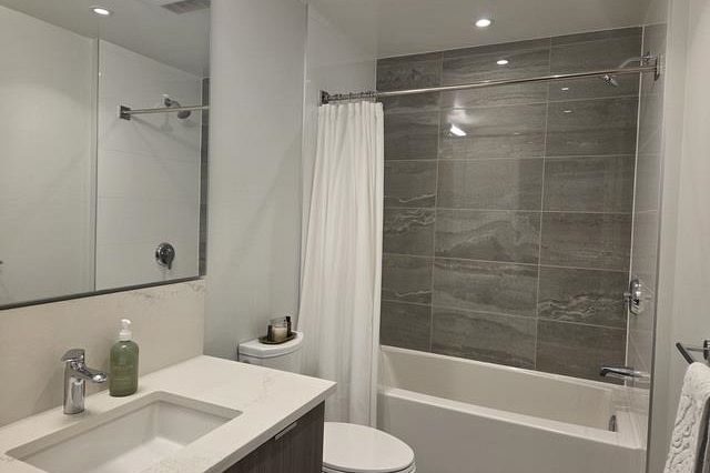 907 3430 E Kent Avenue South Vancouver, BC - 6