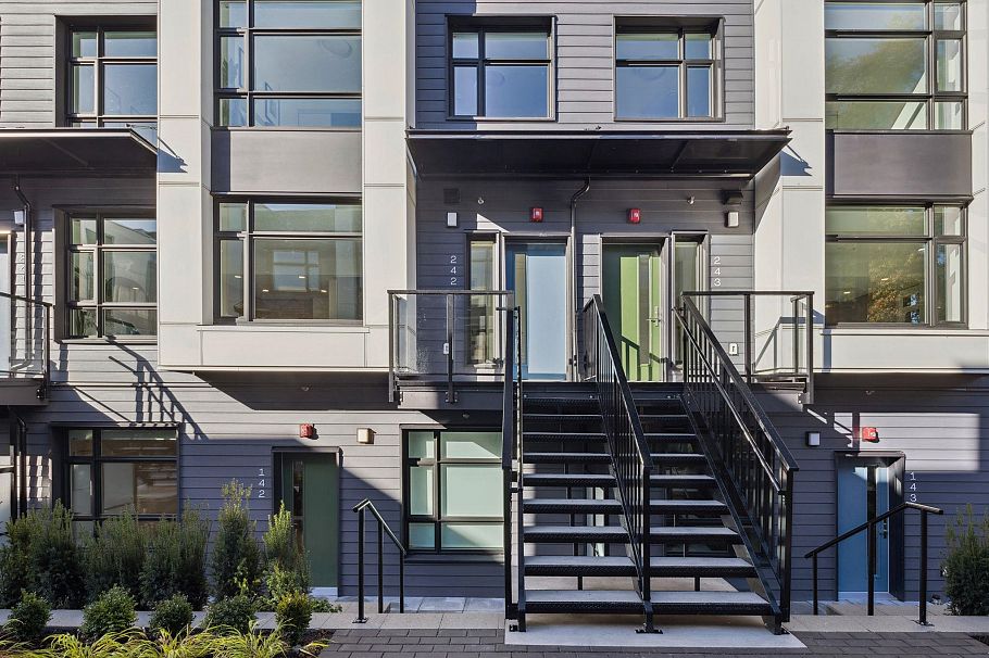 242 1014 W 47th Avenue Vancouver, BC - 1