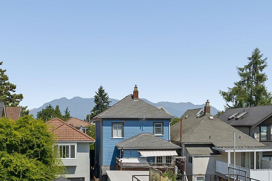 119 E 27th Avenue Vancouver, BC - 13