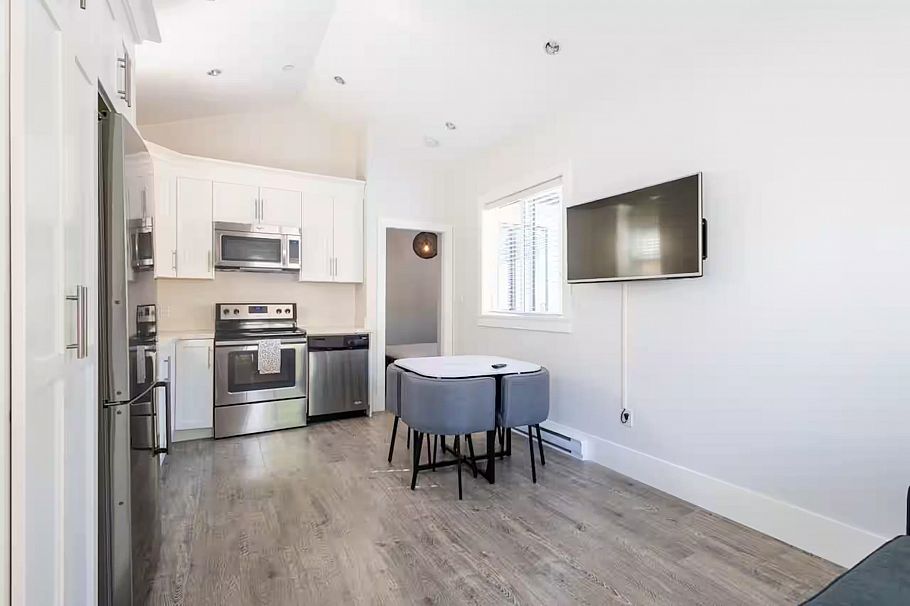 119 E 27th Avenue Vancouver, BC - 35