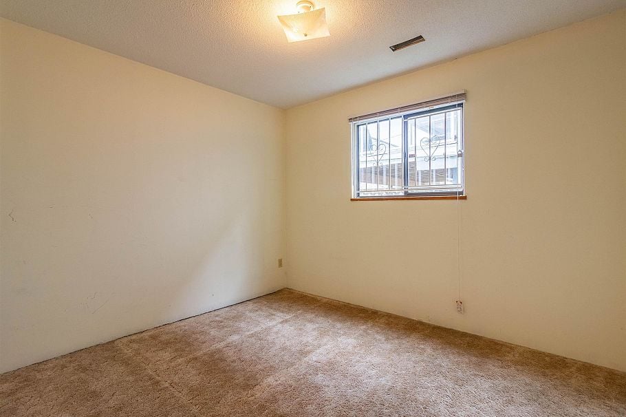 4467 Perry Street Vancouver, BC - 27