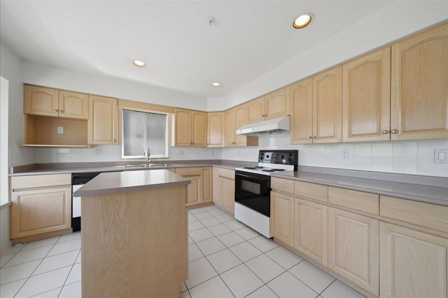 6212 Vivian Street Vancouver, BC - 17